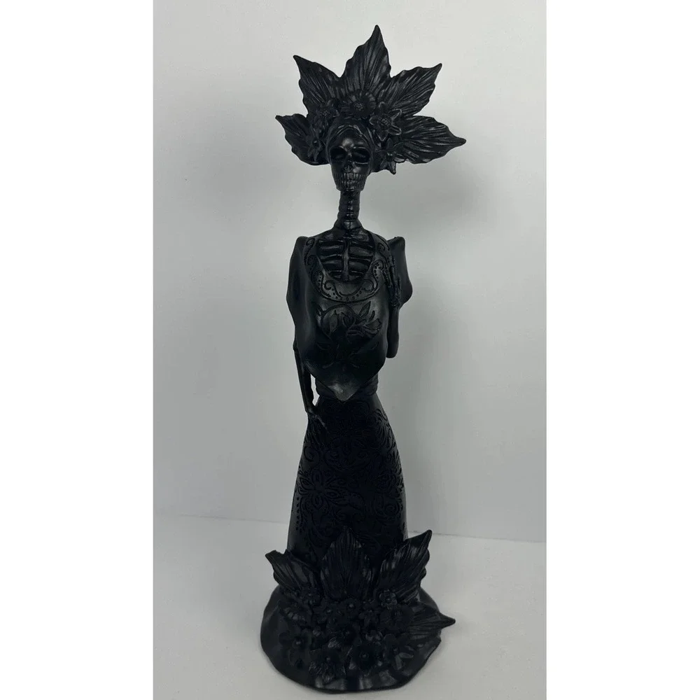 Black Floral Skeleton Lady Statue Gothic Halloween Table Decor